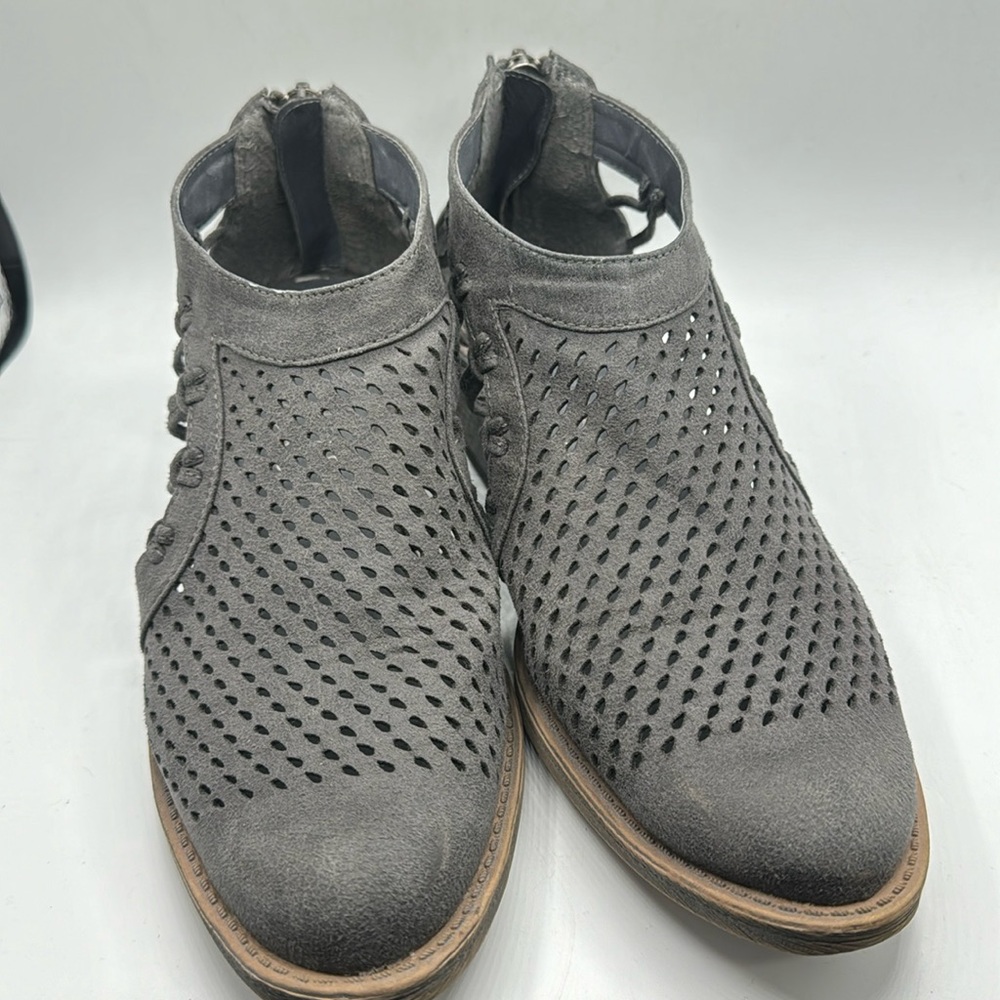 Coconuts By Matisse booties